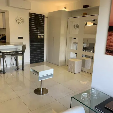 Apartment La Loggia Sul Mare